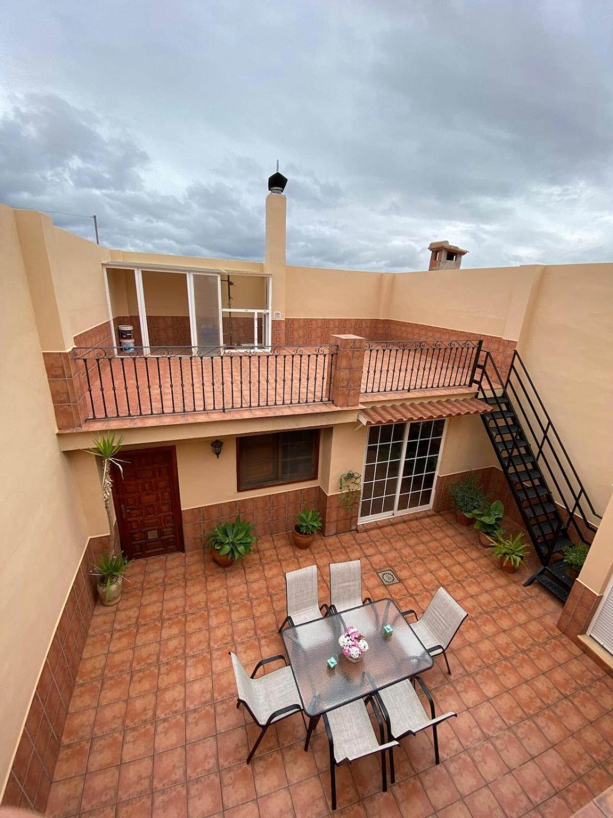 Casa Rural Roa Casinos Exterior photo